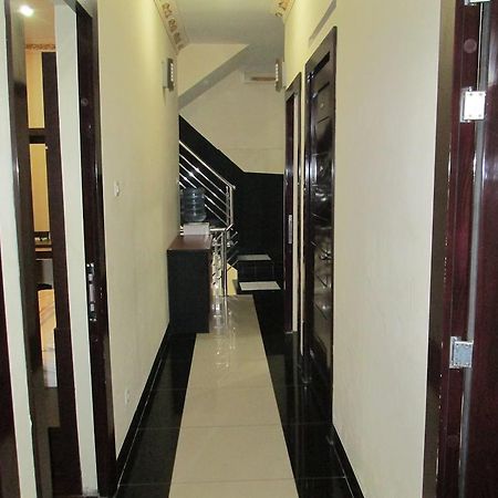Allure Guest House Bandung Exterior foto